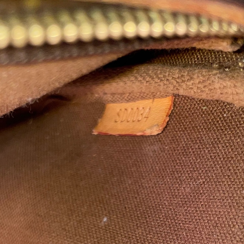 Louis Vuitton Pochette Acessories-Vintage - Picture 4 of 5